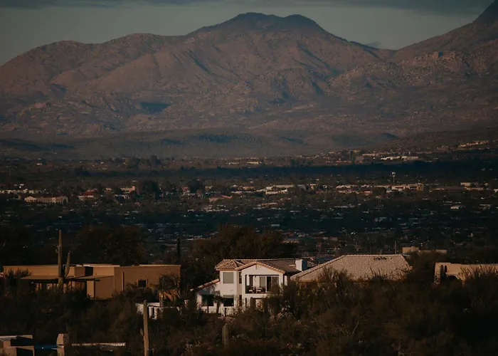 Holiday home Casa De Oro 360 Desert Views Hot Tub Pool Tucson