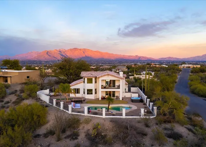 Holiday home Casa De Oro 360 Desert Views Hot Tub Pool Tucson
